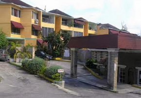 Upper Deck Condominium Montego Bay